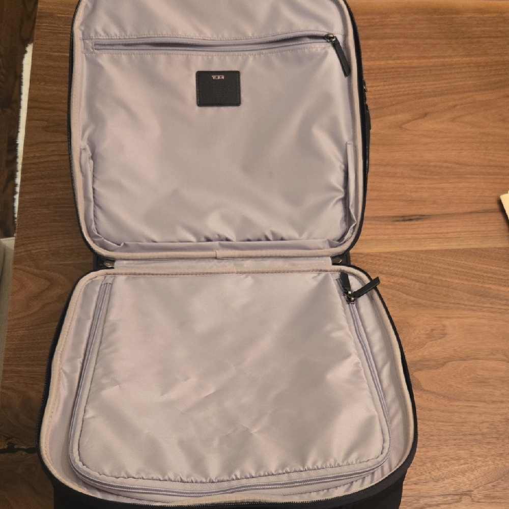 Navy Rolling Travel Bag - Picture 4 of 7